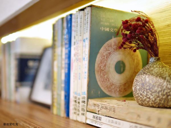 享受在百年古蹟裡的靜謐氛圍。1900食光 早午餐 咖啡 手作烘焙。台南景點｜拍照