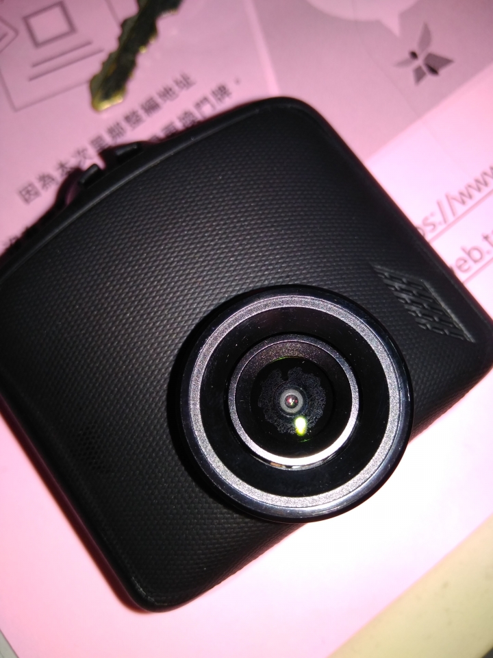 MIO C335鏡頭貼紙與新機殘餘電量
