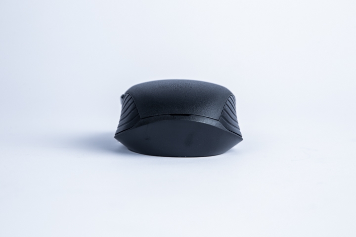 【開箱】全球限量1337只紀念款 Razer「ATHERIS 刺鱗樹蝰」Signature Black Edition開箱分享