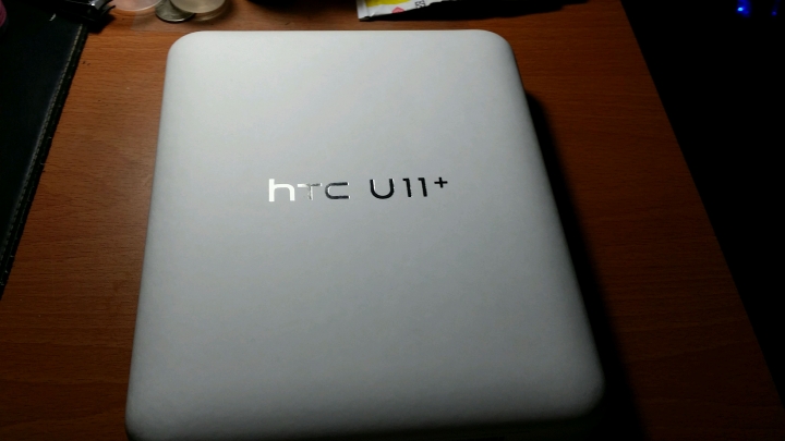 U11+ 128g 簡易開箱! 好了 買下去了!