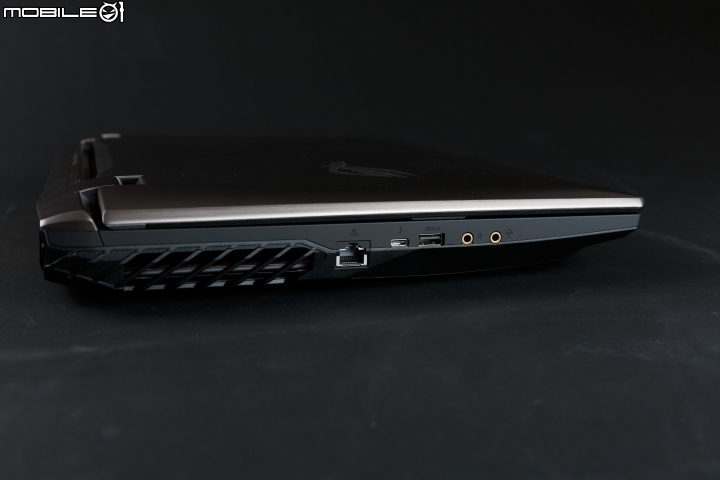 成熟電競之作 ASUS ROG G703 測試報告