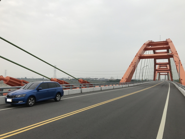 金屬才是隔熱的王道阿~~參加舒熱佳汽車隔熱紙試用活動分享
