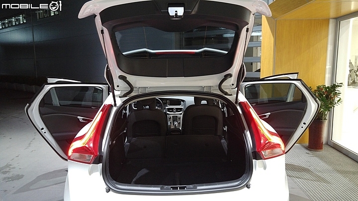 VOLVO V40 CC試駕體驗心得-VOLVO安全不分等級，試在必行試駕活動