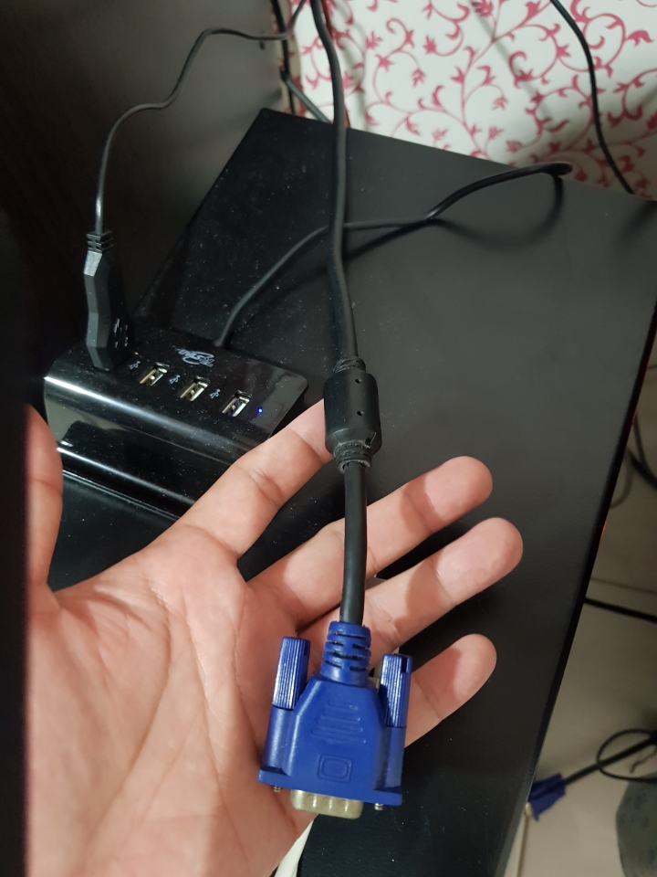 想要把電腦畫面同步或是自由和電視切換