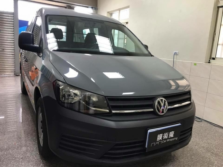 新開箱caddy van...