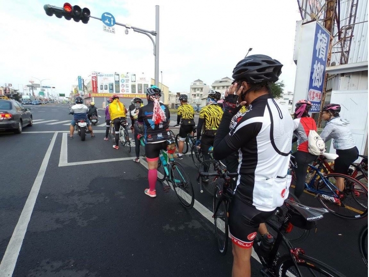 106/12/3 一日雙堂兩鐵［布袋高跟鞋教堂+北門水晶教堂］
