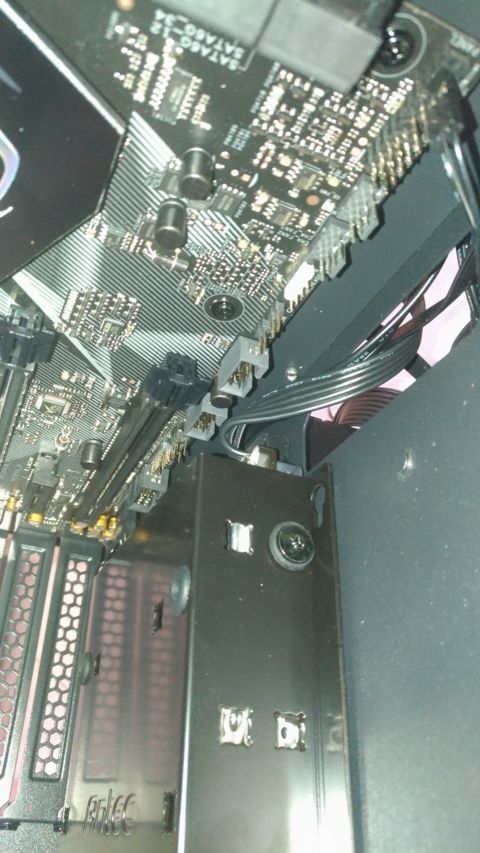 硬碟電源線疑問