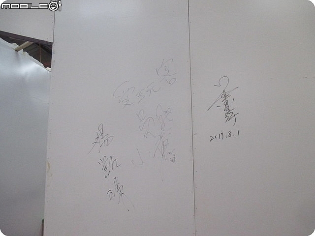 高雄親子樂園那裡玩? 【高雄凍物園Part2哈爾濱冰雕展/玫瑰冰雪火鍋/咖啡】。