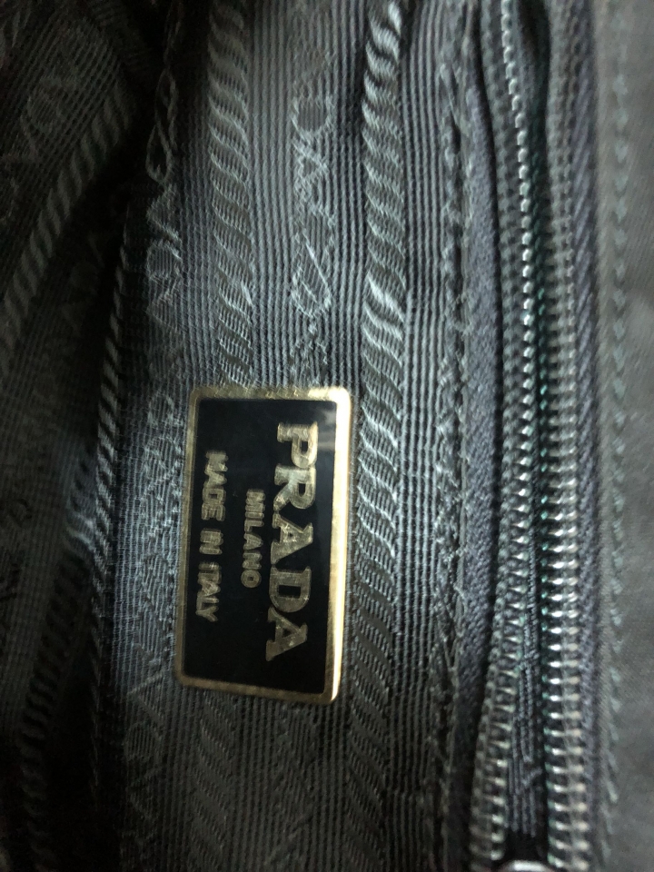 prada 真假辨識 #附圖
