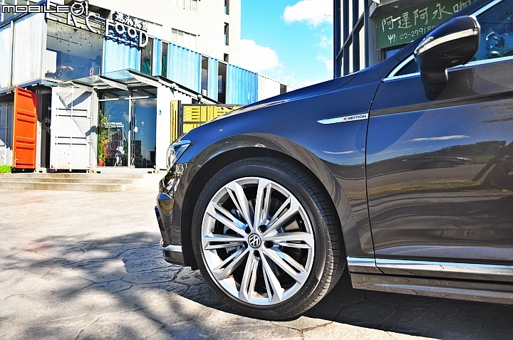 [AJ開箱]- 風雨過後，曙光乍現- Volkswagen  Passat  Variant  380TSI   R-Line  Performance