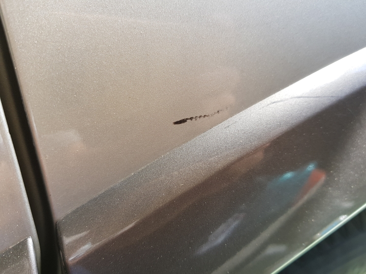 [實測] 車漆傷痕修補神器!? 真的這麼神奇嗎~~