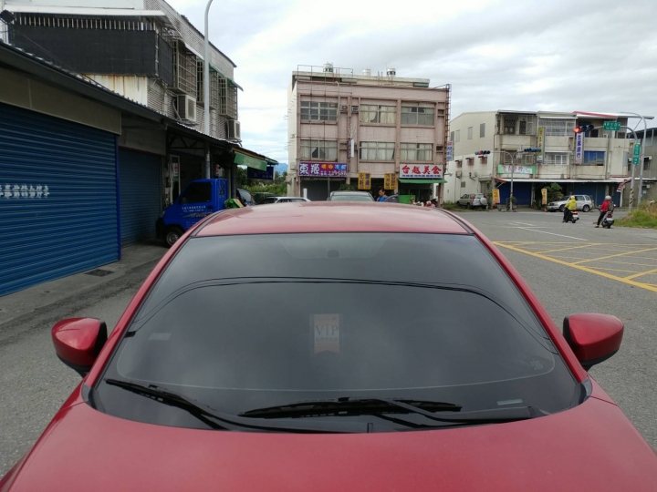 「參加舒熱佳汽車隔熱紙試用活動分享」前檔專用 LX系列 量子膜