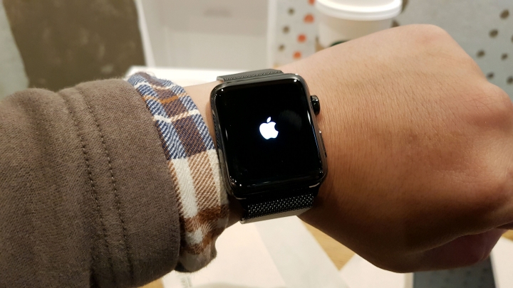 Apple Watch 3 LTE 黑色不鏽鋼版本 (日本購入＋開箱)