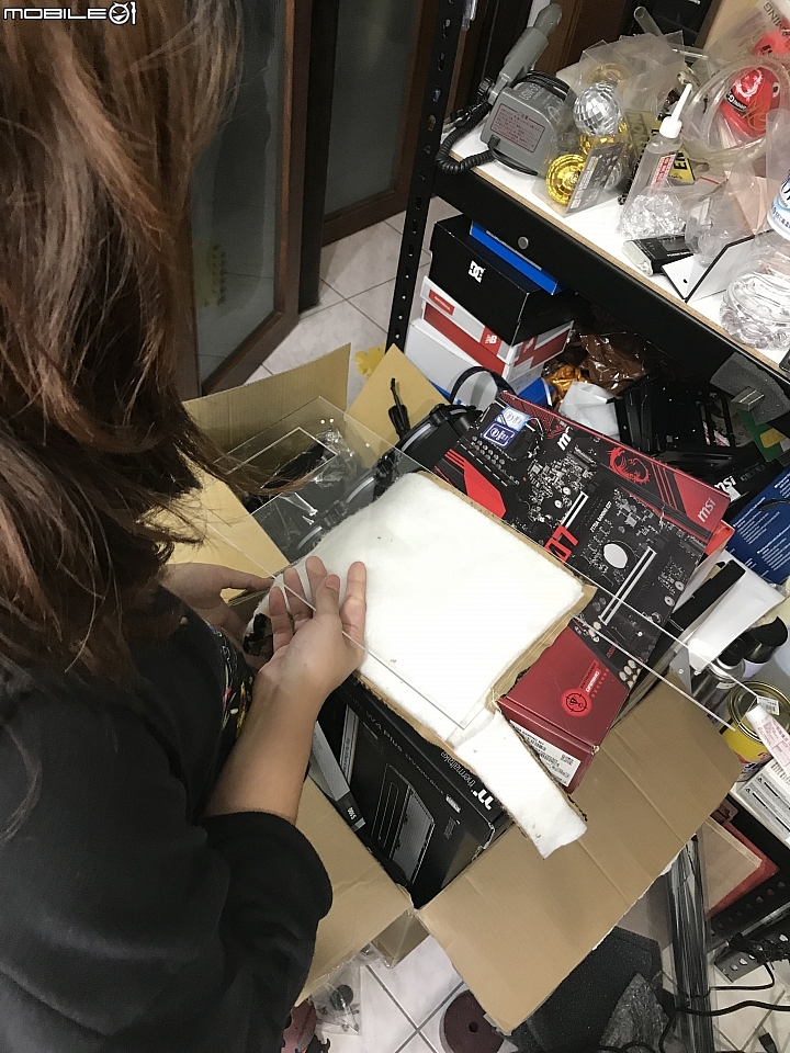 【機殼改裝】閃瞎你的眼，夜店改裝風格 LUXY 71