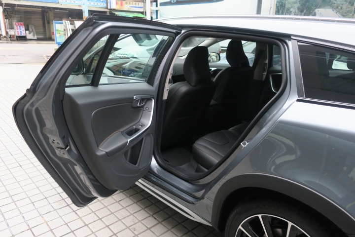 VOLVO 安全不分等級，試在必行之 跨界傳奇V60 Cross Country CSK不專業體驗分享 (圖多)