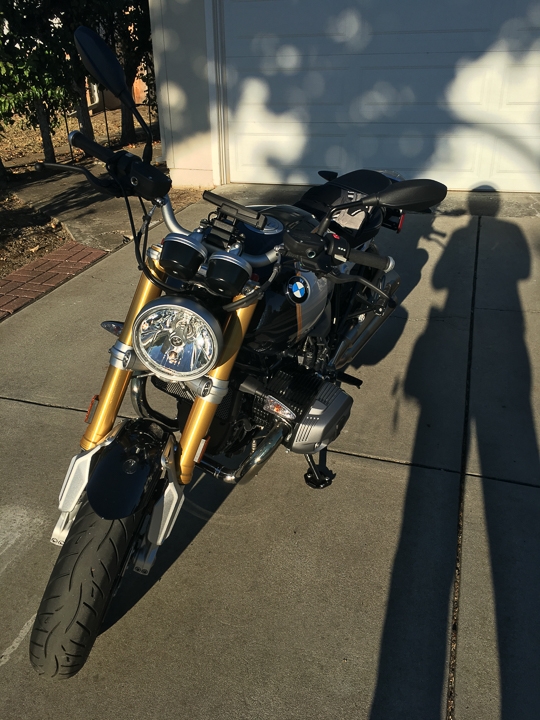 [開箱文] 2017 BMW R9T Blue Planet Metallic / Aluminum
