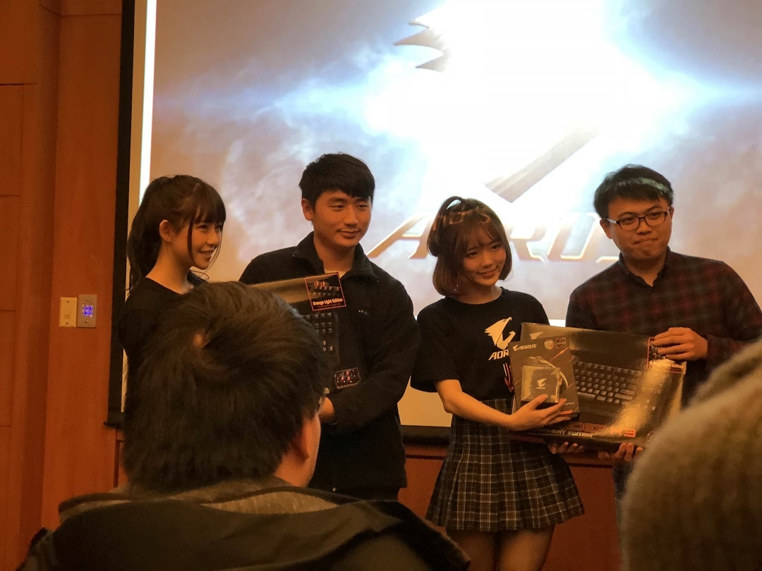 技嘉AORUS X9電競新霸主:目空一切，輾壓眾遊戲『X9 生而為王 電競筆電玩家體驗會 』
