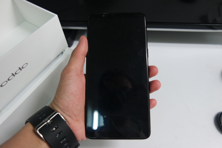 OPPO R11s Plus 素人簡易開箱(無功能介紹，單純"開箱")