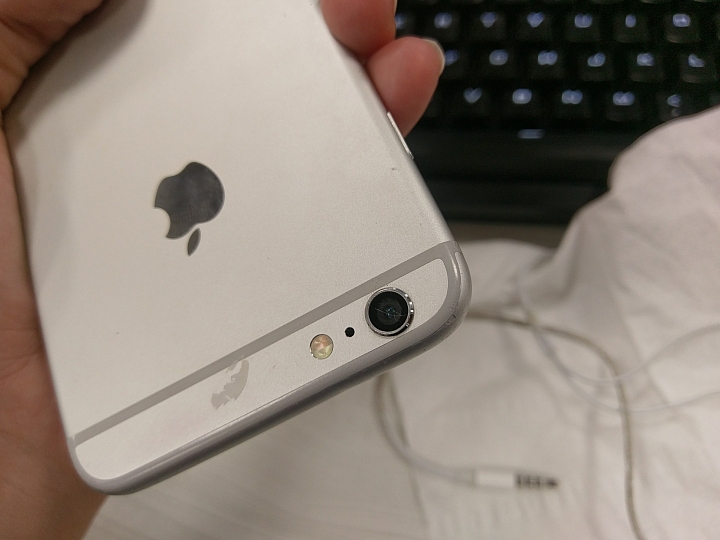 獲得一隻傷痕累累的 i6+，值得修嗎...?