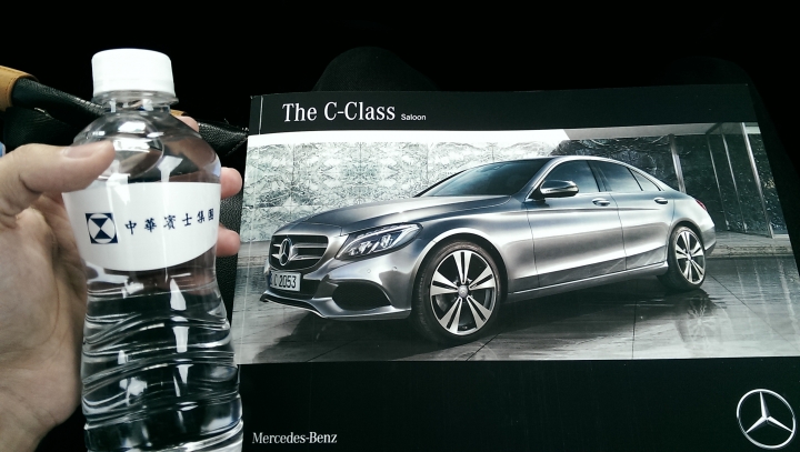 [ C250 AMG Line ] 選配請益-真皮座椅顏色、全景式天窗與氣氛燈