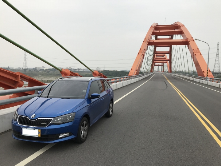 金屬才是隔熱的王道阿~~參加舒熱佳汽車隔熱紙試用活動分享