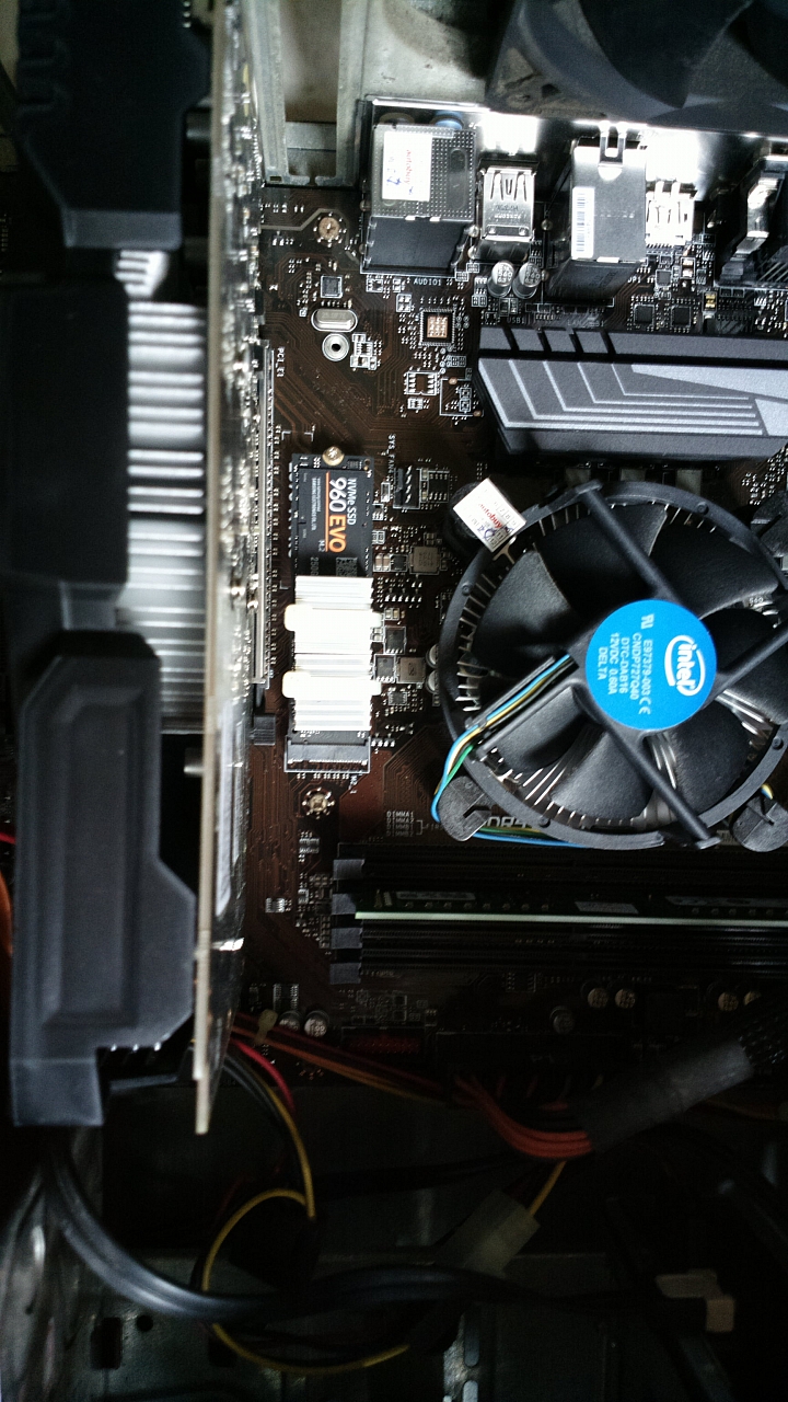Samsung 960 EVO 250 GB m.2 nvme pcie ssd 散熱片 DIY  實作