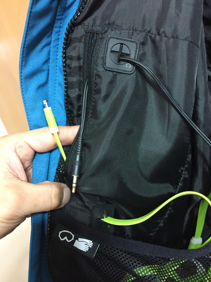 [開箱]台灣品牌的機能型外套 衣格服飾 CS-2 RAINSTORM防水外套/ UV-2高效保暖外套 加碼WG-2手套