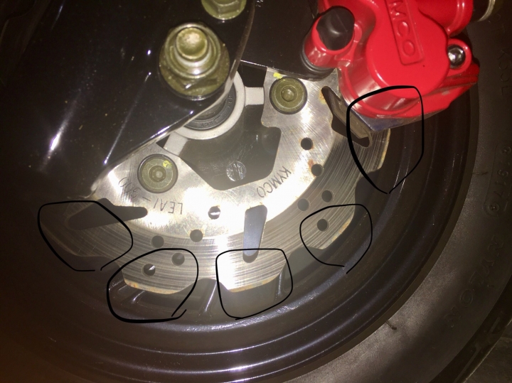 問題:VJR125ABS碟盤是否歪掉 ?