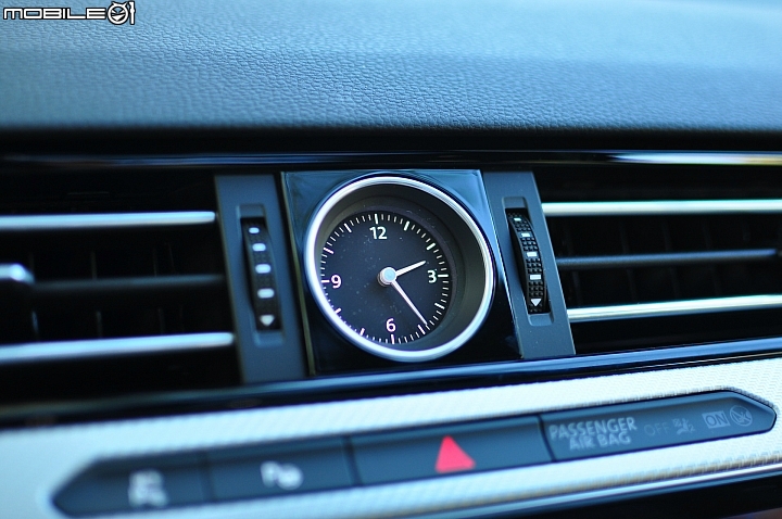 [AJ開箱]- 風雨過後，曙光乍現- Volkswagen  Passat  Variant  380TSI   R-Line  Performance