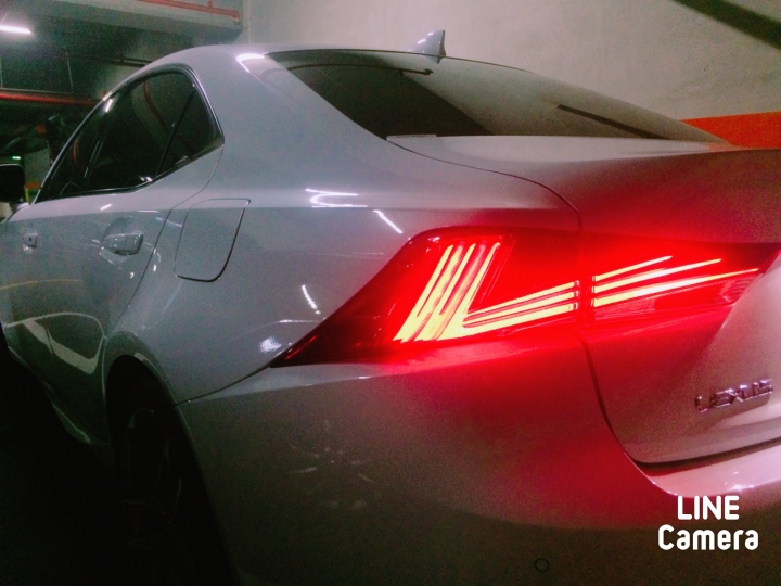 Lexus IS200t  滿月破千微開箱