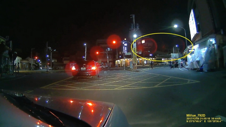 Mio 792 影片有紅色的光點，這是正常的嗎？