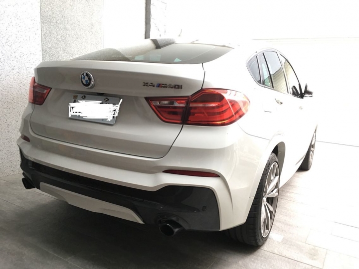 舊愛x4 m40i vs新歡m550i
