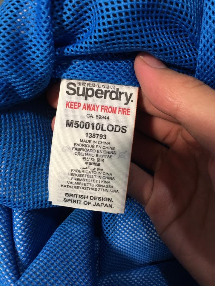 求大神鑑定Superdry外套