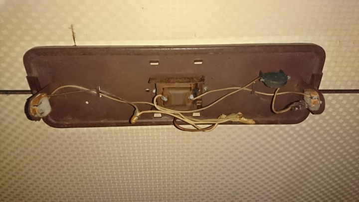更換家裡燈座 電燈  老舊燈座換新問題  請教各位大大