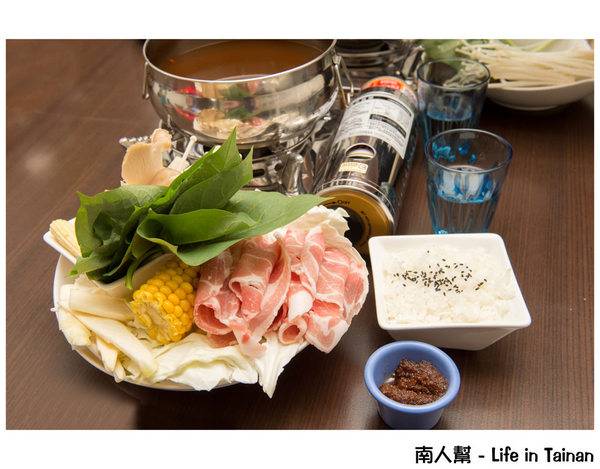 【台南美食】抹茶.玫瑰奶鍋｜燉飯｜義大利麵｜焗烤｜仁德巷弄異國美食~沐光洋房