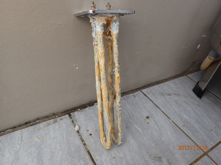 儲熱型電熱水器電熱棒DIY更換