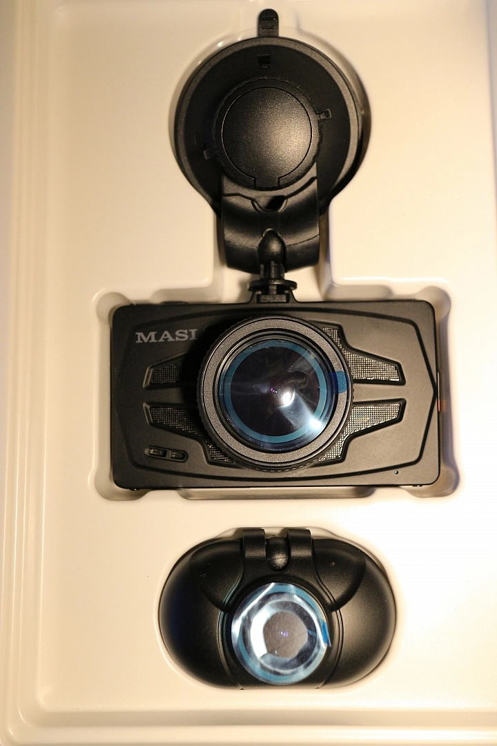 開箱 前後雙鏡頭masi 瑪思電通s500 Mobile01