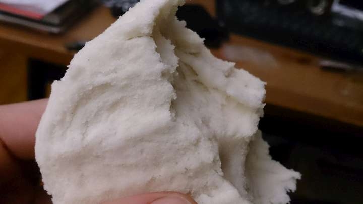 饅頭的Anis Bouabsa法國棍子精神