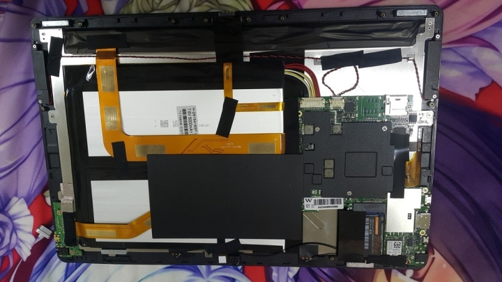 [開箱][拆禮物日]3526人民幣的大陸台電teclast X5 Pro +拆機改散熱
