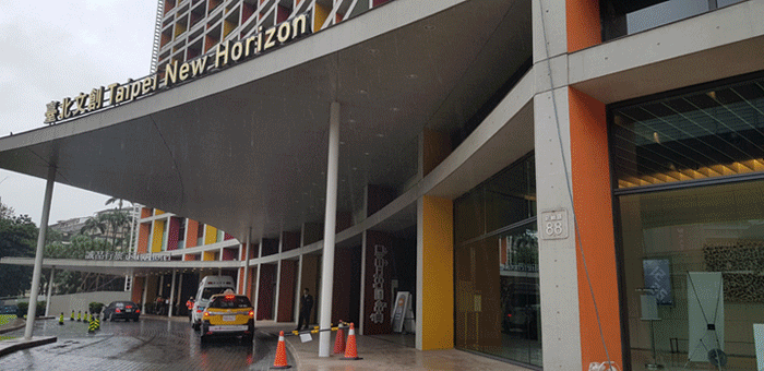 【體驗】搶先體驗搭載全球首款AI晶片HUAWEI Mate10/Mate10 Pro．更懂你的手機嚇到吃手手．照相更智慧．翻譯超溝通．會學習更懂你的聰明手機。