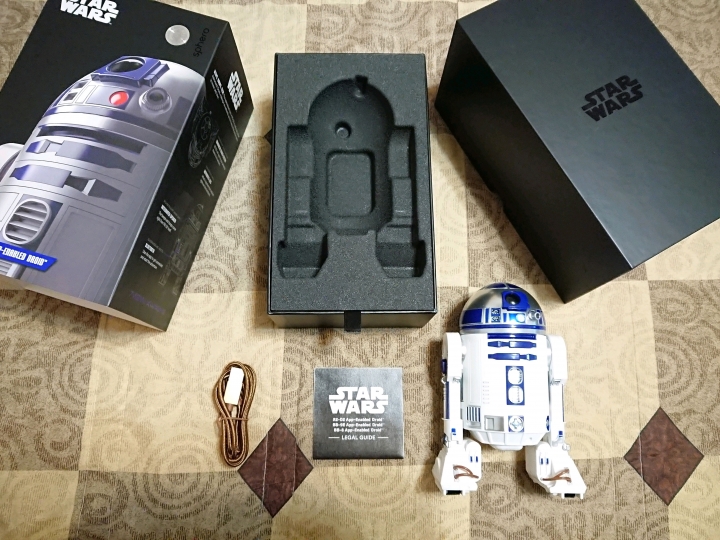 [微開箱] Sphero R2-D2 App-enabled Droid