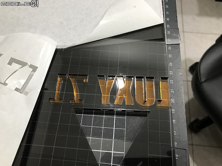 【機殼改裝】閃瞎你的眼，夜店改裝風格 LUXY 71
