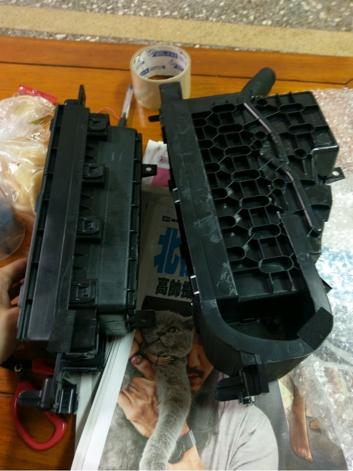 [分享]Focus mk3.5 時尚版改頂級版杯架