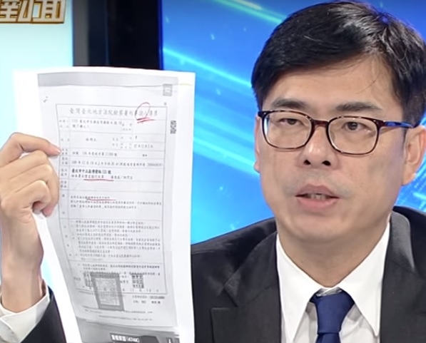 這兩張的印章痕跡還差蠻多的