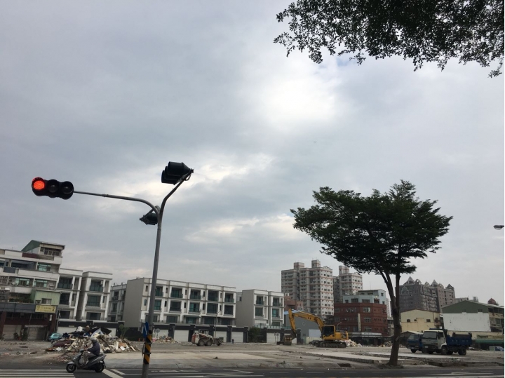 台南市北安路一段是要蓋房子嗎