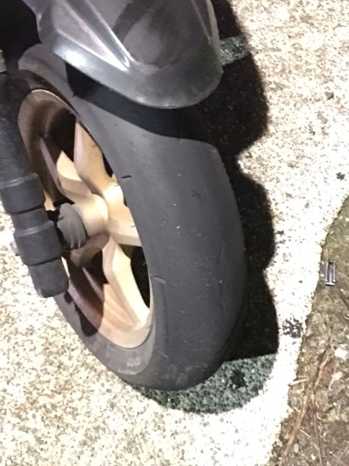 請問有人有12/9 22:40 環河西路四段與華江五路口拍到行車紀錄器