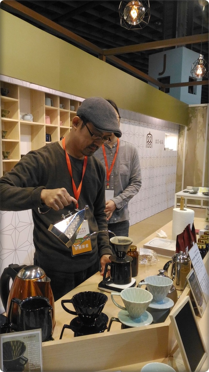 南港世貿客家展裡的手沖咖啡器材