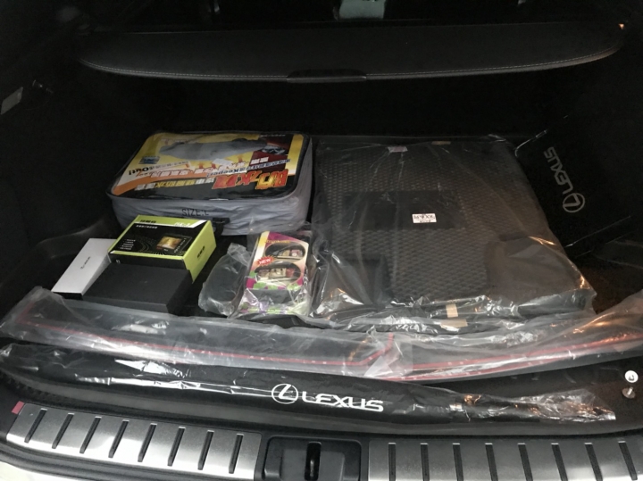 RX200T F運動版 開箱文 加 神單分享
