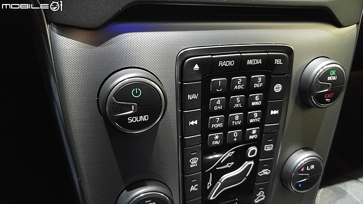 VOLVO V40 CC試駕體驗心得-VOLVO安全不分等級，試在必行試駕活動