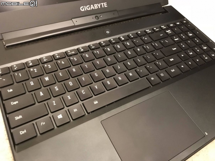 遊戲辦公一機搞定Gigabyte Aero 15X